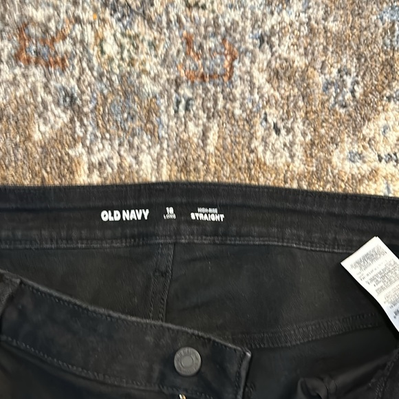 Old Navy Skinny Jeans - Picture 3 of 5